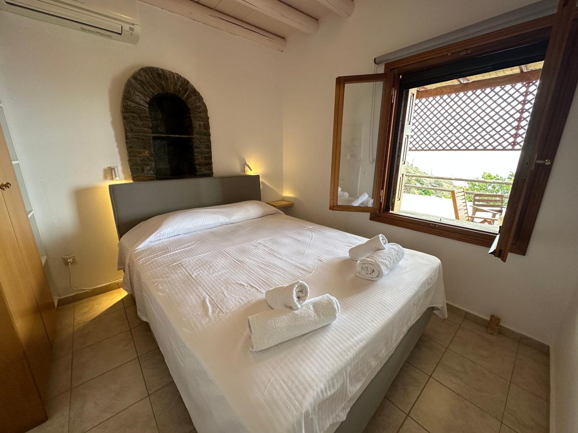 Andros Escape Condos Korthio Dış mekan fotoğraf