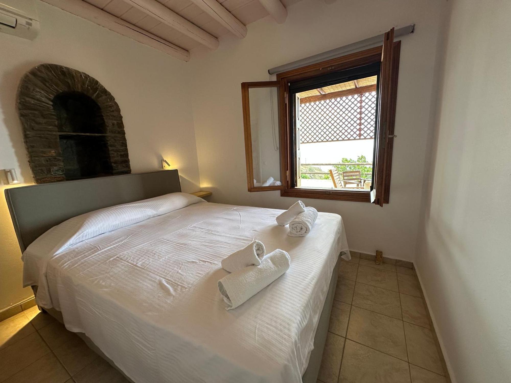 Andros Escape Condos Korthio Dış mekan fotoğraf